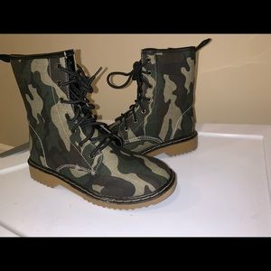 Army Fatigue Boots